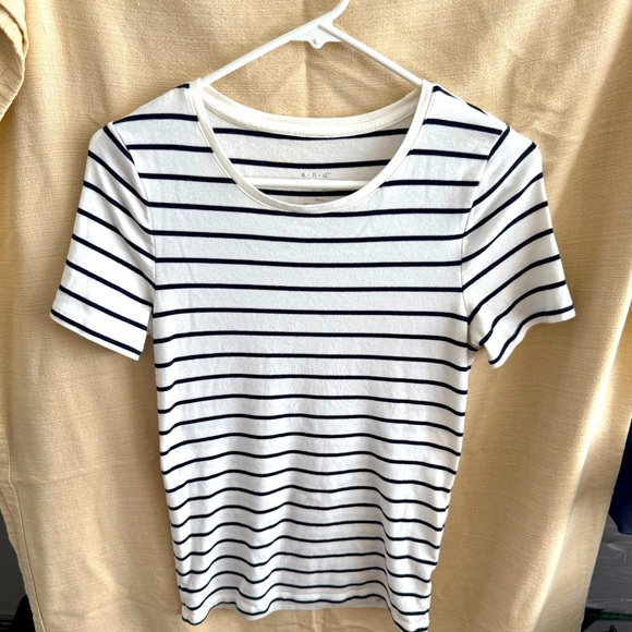 Blue & White Striped T-Shirt EUC - Picture 1 of 4